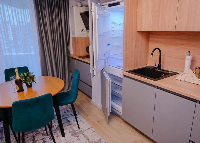 Atmosphere By Infinity & Апартаменты Нэводари